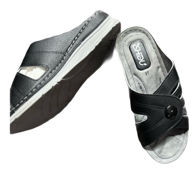 Women sandals