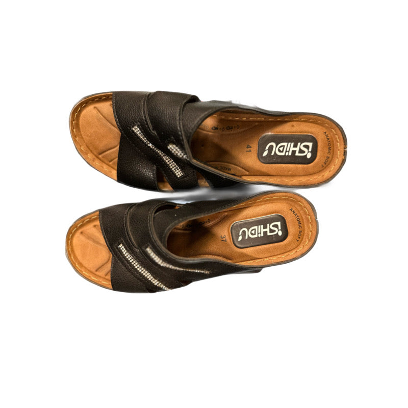 Women sandals