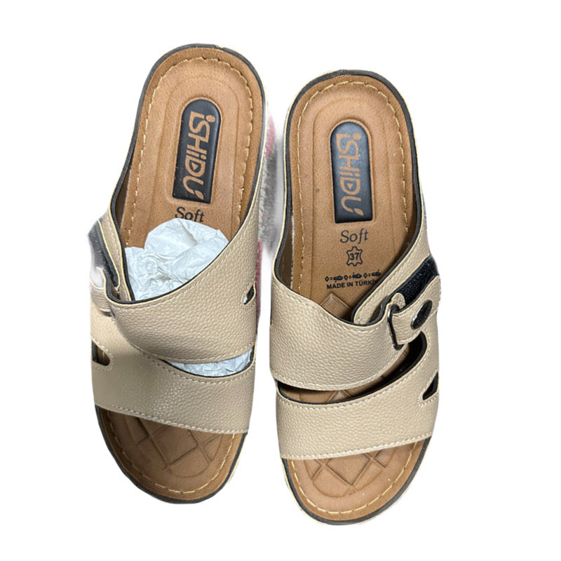 Women sandals