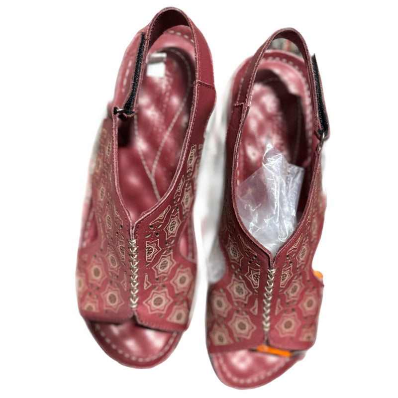 Women sandals