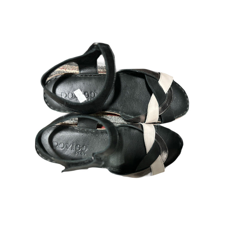 Women sandals